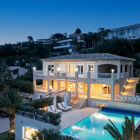 Villa Raphael