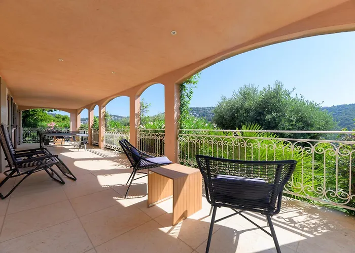 Raphael レ・ズィサンブル