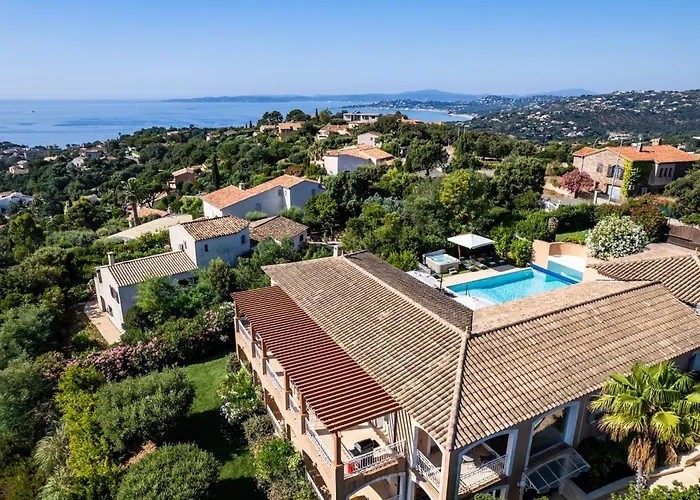 Raphael ヴィラ レ・ズィサンブル